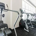 7th Floor Cozy With Parking, Pool, Fitness Appartement