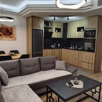 7th Floor Cozy With Parking, Pool, Fitness *