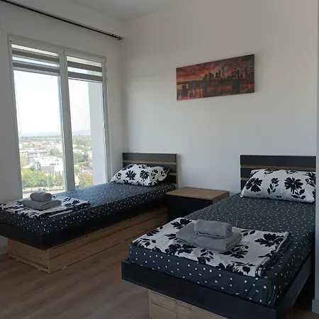 7th Floor Cozy With Parking, Pool, Fitness *