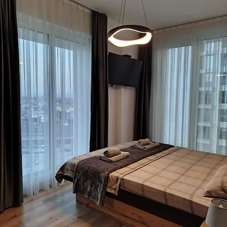 아파트 7th Floor Cozy With Parking, Pool, Fitness *
