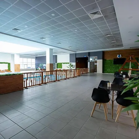 7th Floor Cozy With Parking, Pool, Fitness Skopje