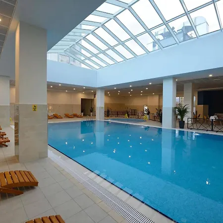 7th Floor Cozy With Parking, Pool, Fitness Skopje