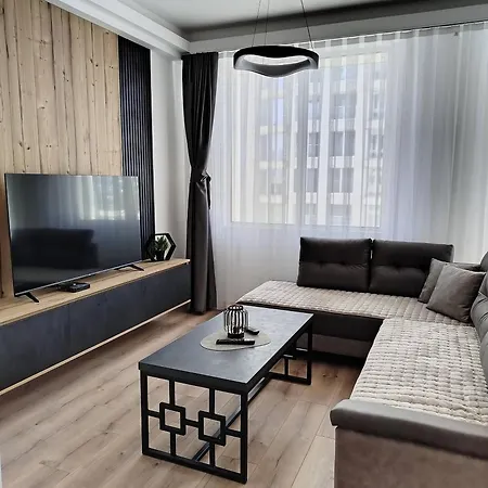 7th Floor Cozy With Parking, Pool, Fitness 스코페