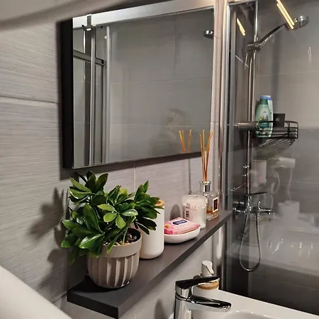 Apartman 7th Floor Cozy With Parking, Pool, Fitness