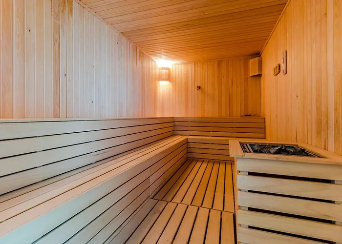 7th Floor Cozy With Parking, Pool, Fitness Appartamento *