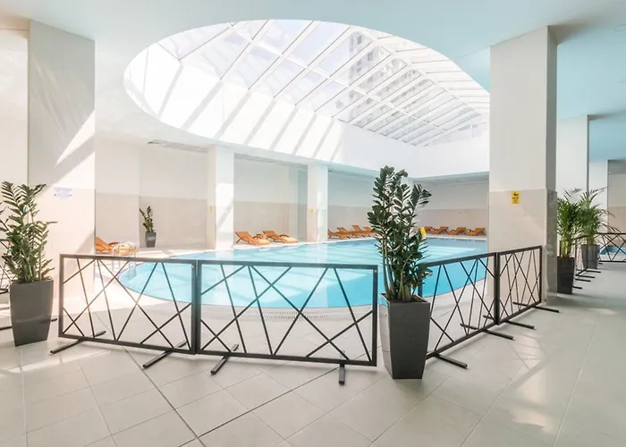 7th Floor Cozy With Parking, Pool, Fitness 아파트 *