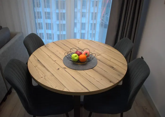 7th Floor Cozy With Parking, Pool, Fitness *